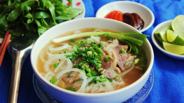 Top 15 must-try dishes in Vietnam for local food lovers