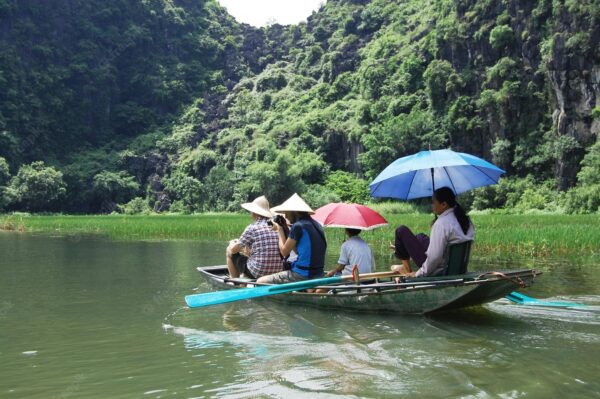 Boat on Tam coc