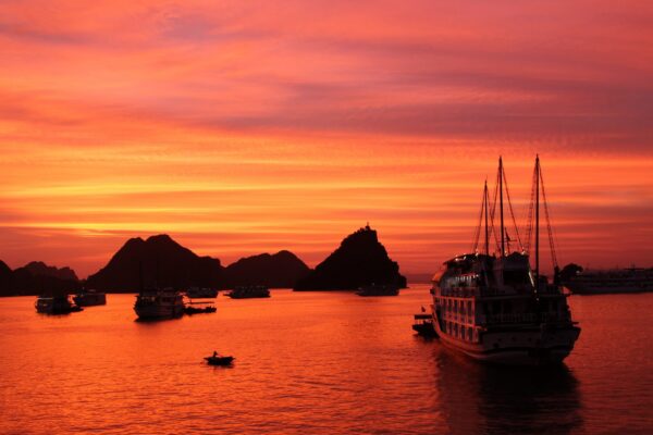 Sunset in Halong