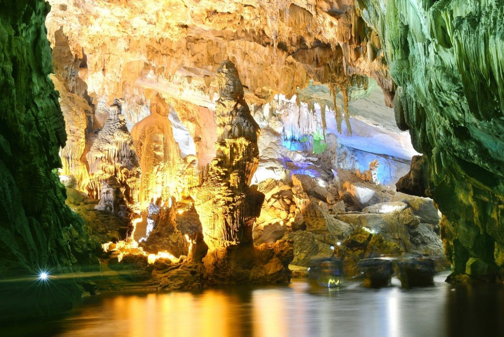 Cave exploring in Phong Nha