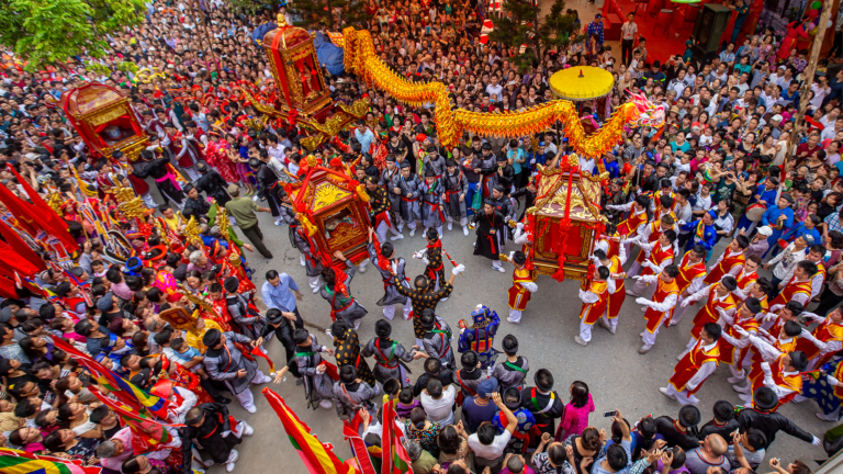 Read more about the article 15 Festivals in Vietnam Must Visit