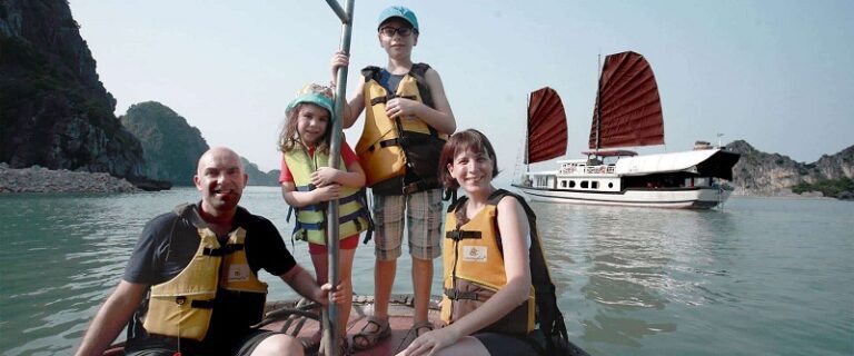 Read more about the article <strong>Guide to Plan a Family Tour in Vietnam</strong>