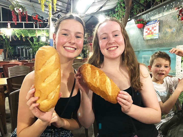 Read more about the article A Culinary Adventure After Dark– Exploring Saigon Through Night Food Tours