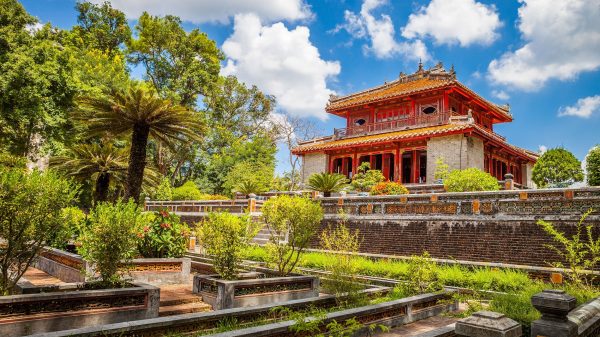Exploring Hue: Your Guide For an Unforgettable Family Adventure