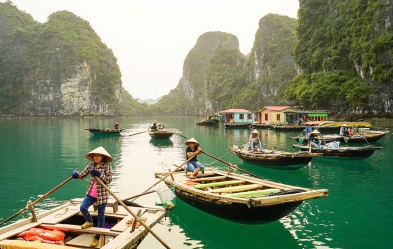 Read more about the article Top 10 Experiences on a 14-Day Vietnam Adventure